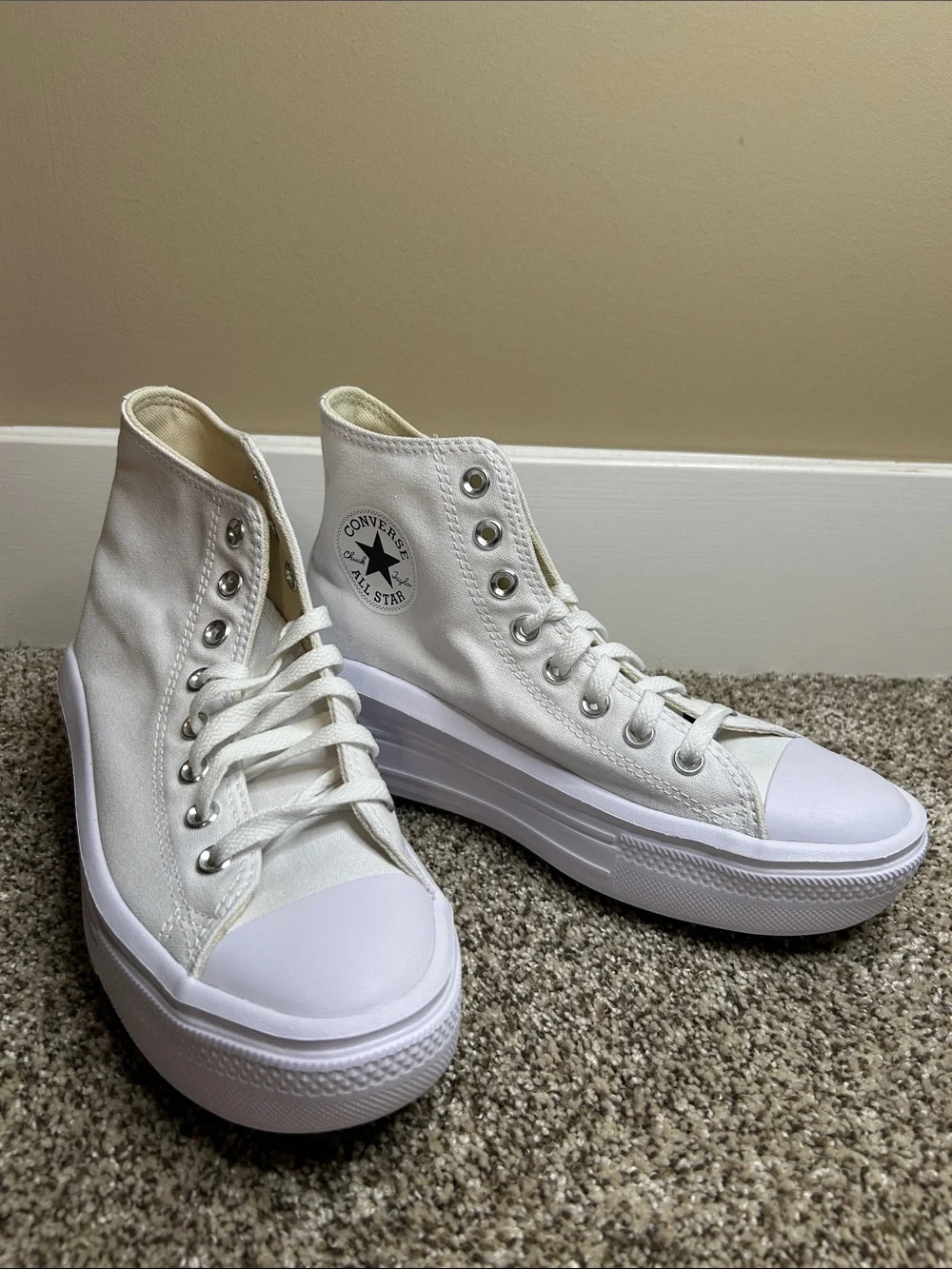 NWF Converse Chuck Taylor All Star Move Platform Size Women's 8.5